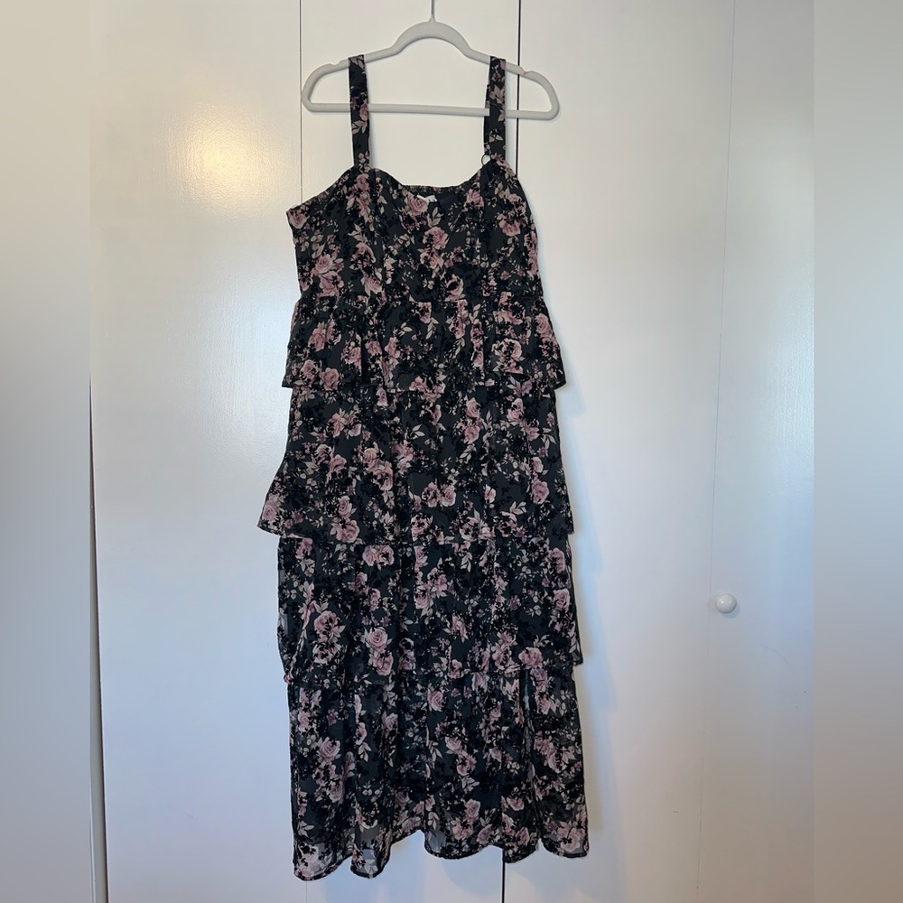 Arula Roxie Black Floral Tiered Maxi Dress
